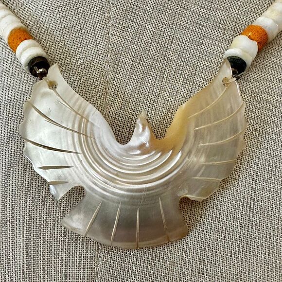 Vintage Carved Mother of Pearl Thunderbird Necklace Heishi Beads - Picture 7 of 13